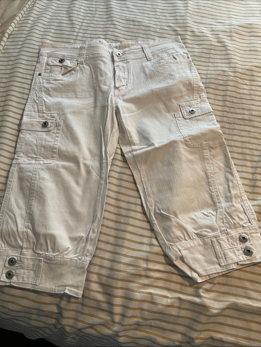 Apollo Jeans White Cropped Cargo Capris
